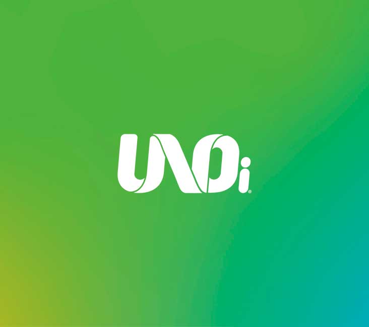 Logo do UNOi no fundo degrade verde.